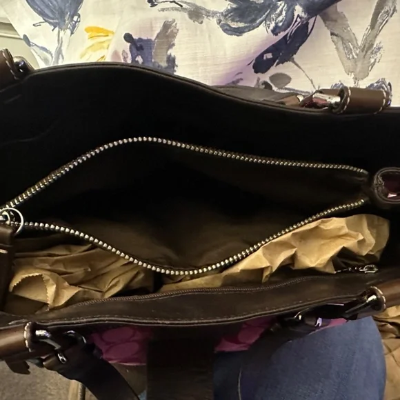 COACH Hampton Signature Collection Magenta STYLE F13022 - Picture 11 of 15